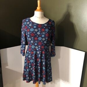 Just One Snowflake Dress Size Medium NWT